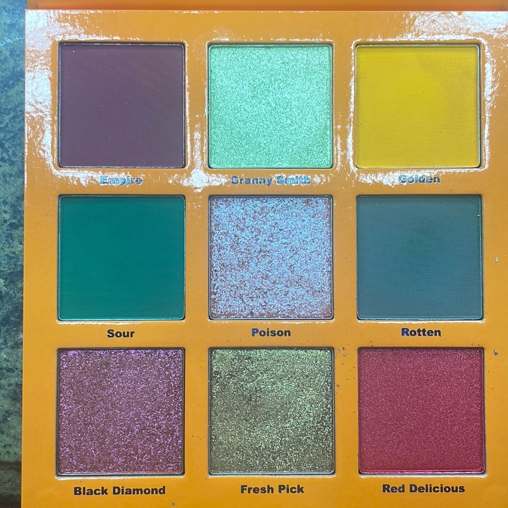 Poison Apple palette